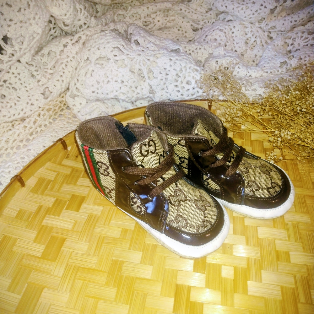 Gucci Brown and Tan Kids Boots - Picture 2 of 5
